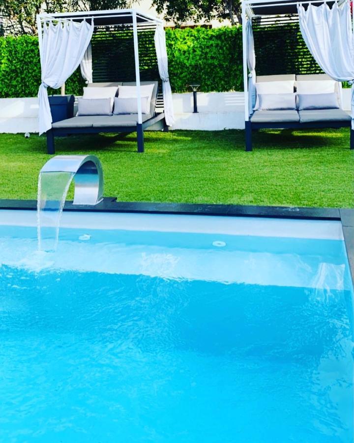 Hotel Eden Cassis - Centre-Ville- Piscine Chauffee, Jacuzzi Et Sauna - Parking Prive Bagian luar foto